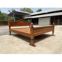 เตียงหัวโค้งท้ายตรง