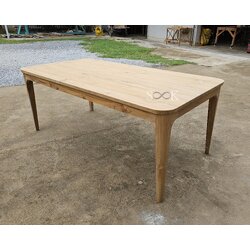 โต๊ะอาหารขาโค้งมน 1.5 ม.