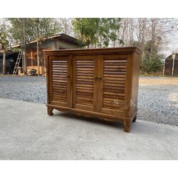 ตู้รองเท้า 3 บาน มีขา