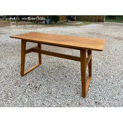 โต๊ะทำงานขายูเฉียง