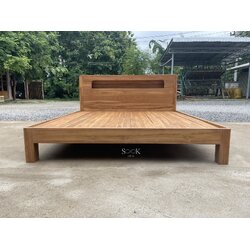 เตียงหัวกล่องมีช่อง (สีสัก)