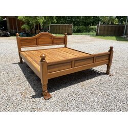 เตียงเต้าทึบ