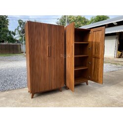 ตู้เสื้อผ้าโมเดิร์นบานซี่แบน