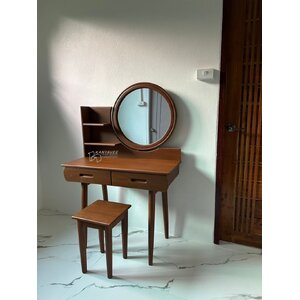 โต๊ะเครื่องแป้ง