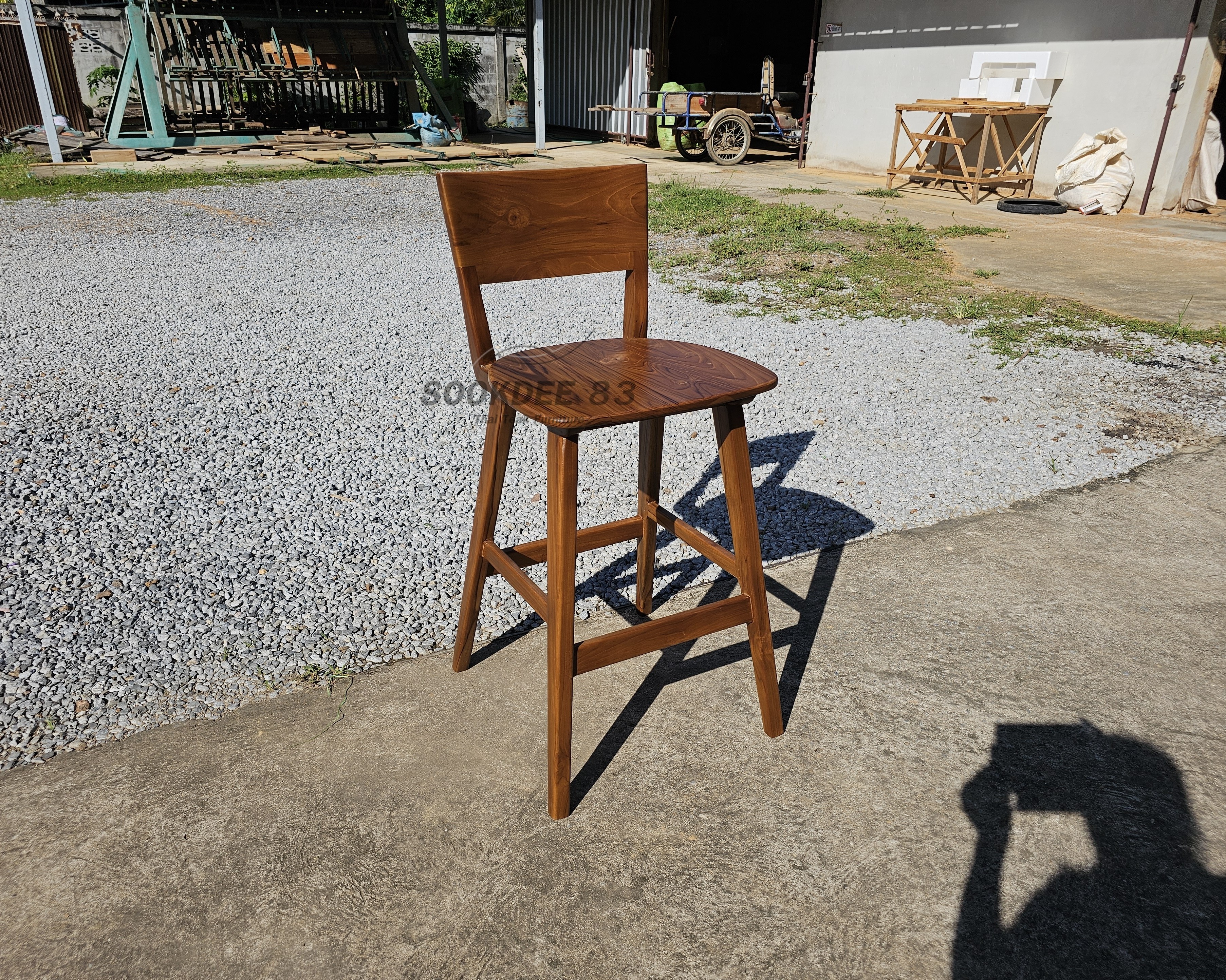 เก้าอี้บาร์พาเพลิน