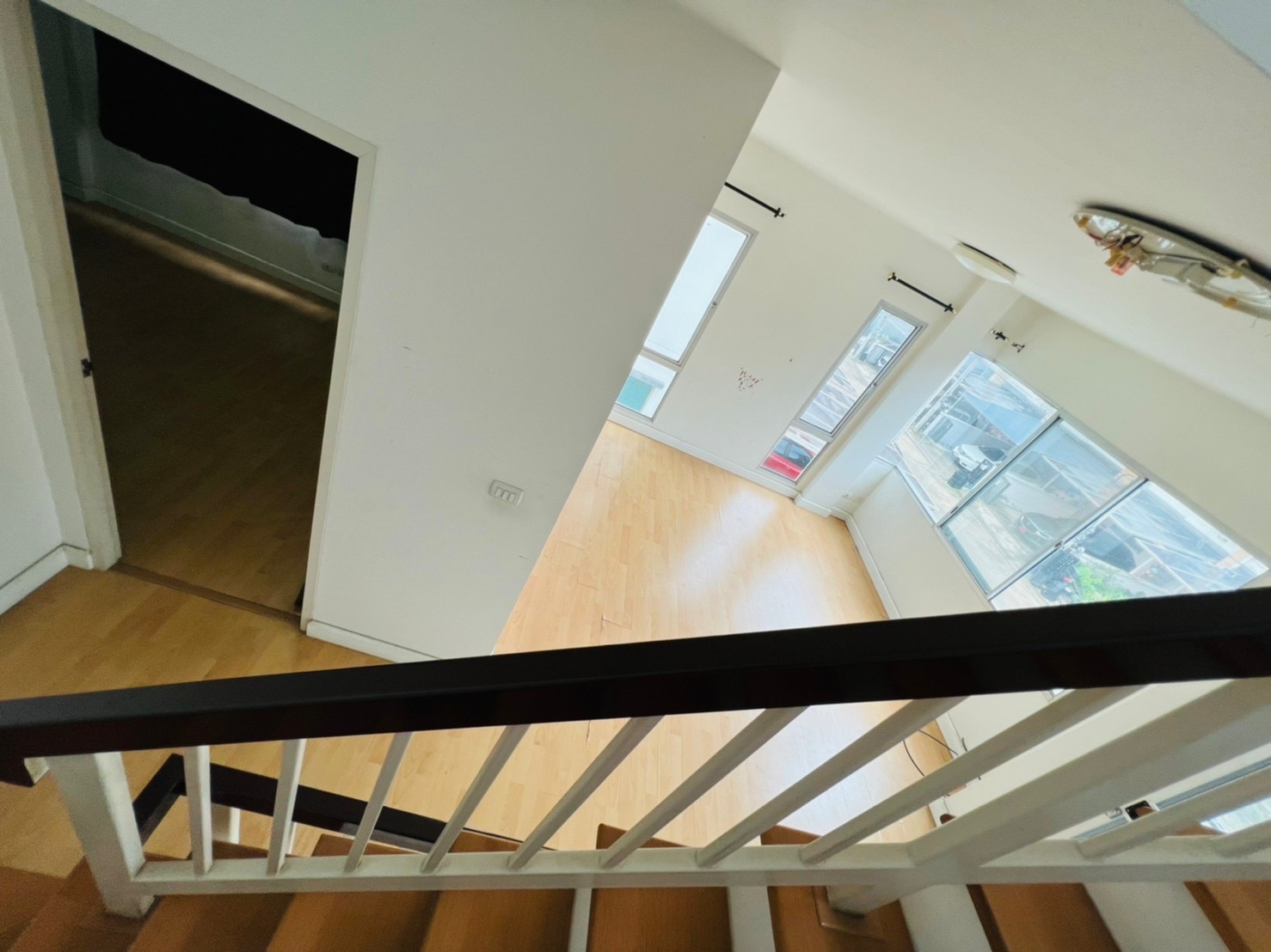 ขายทาวน์โฮม 3 ชั้น หมู่บ้าน ทาวน์ พลัส สุวรรณภูมิ