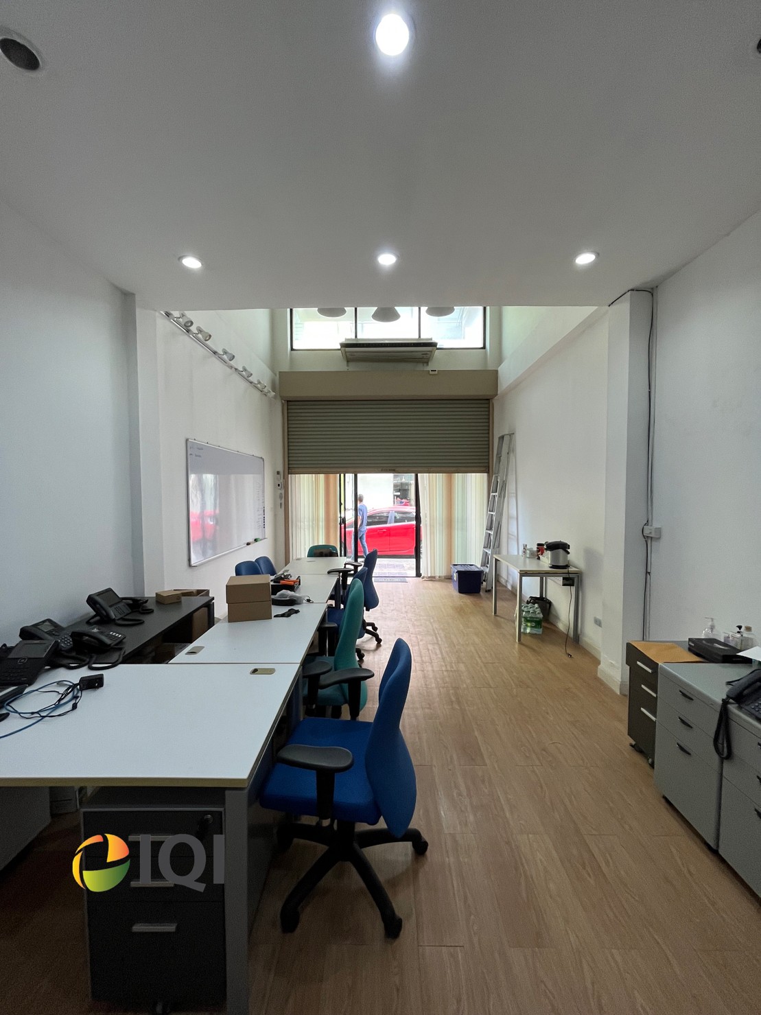 ขาย อาคารพาณิชย์ 3.5 ชั้น The Village ปัญญา-รามอินทรา