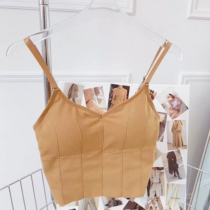 NA201 เสื้อบราสายเดี่ยวเอวลอยเซ็กซี่ จะใส่เป็นเสื้อแฟชั่นหรือเสื้อซับในก็ได้ทุกสถานการณ์ ตรงหน้าอกด้านในเป็นฟองน้ำมีช่องสามารถถอดออกได้ ตัวเสื้อเป็นผ้ายืดขยายได้ค่อนข้างดีใส่แล้วรัดรูปเข้าทรงสวยเลยค่ะ