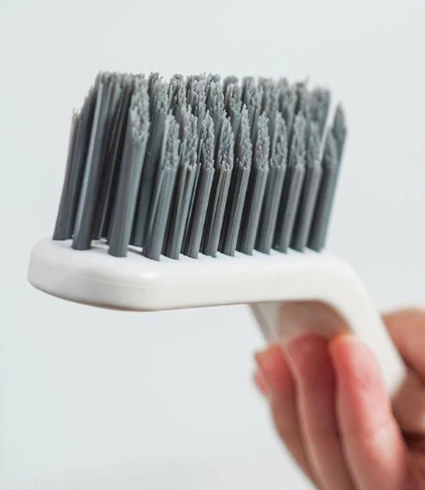 แปรงขัดพื้น ขนแปรงรูปตัววี 28.5x3x9 ซม.