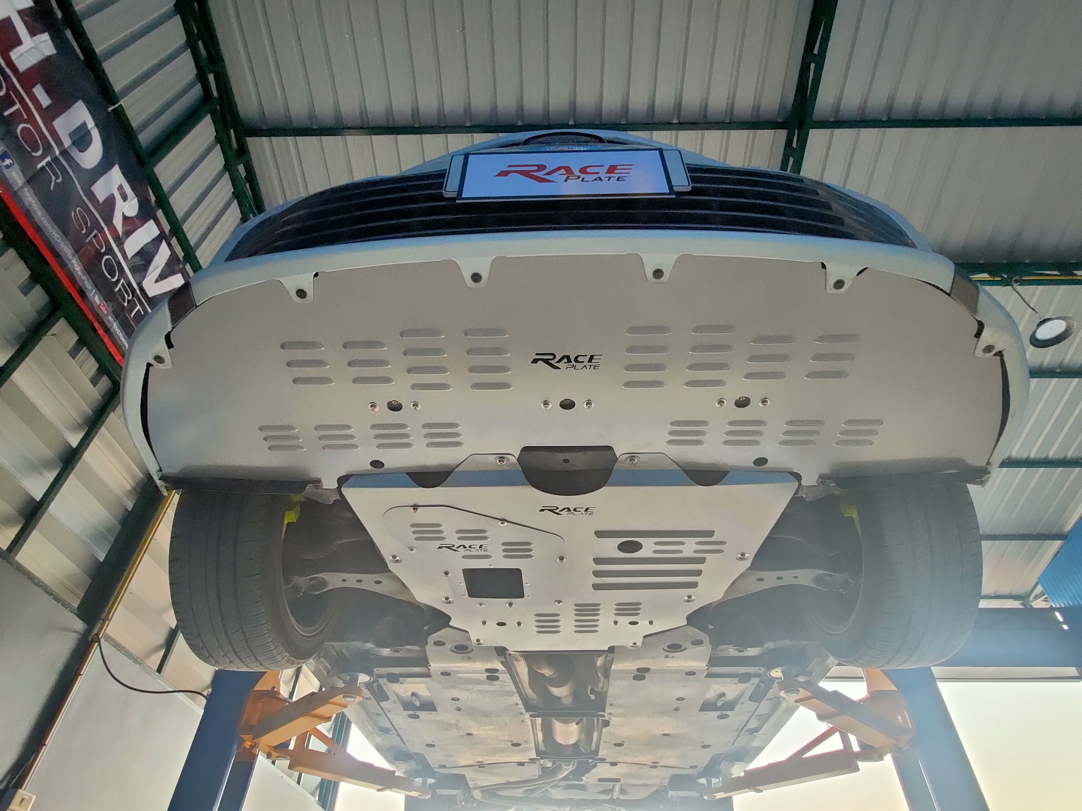 แผ่นปิดใต้ห้องเครื่องอลูมิเนียม Toyota Camry Acv70 2019-21 Raceplate_Undertray