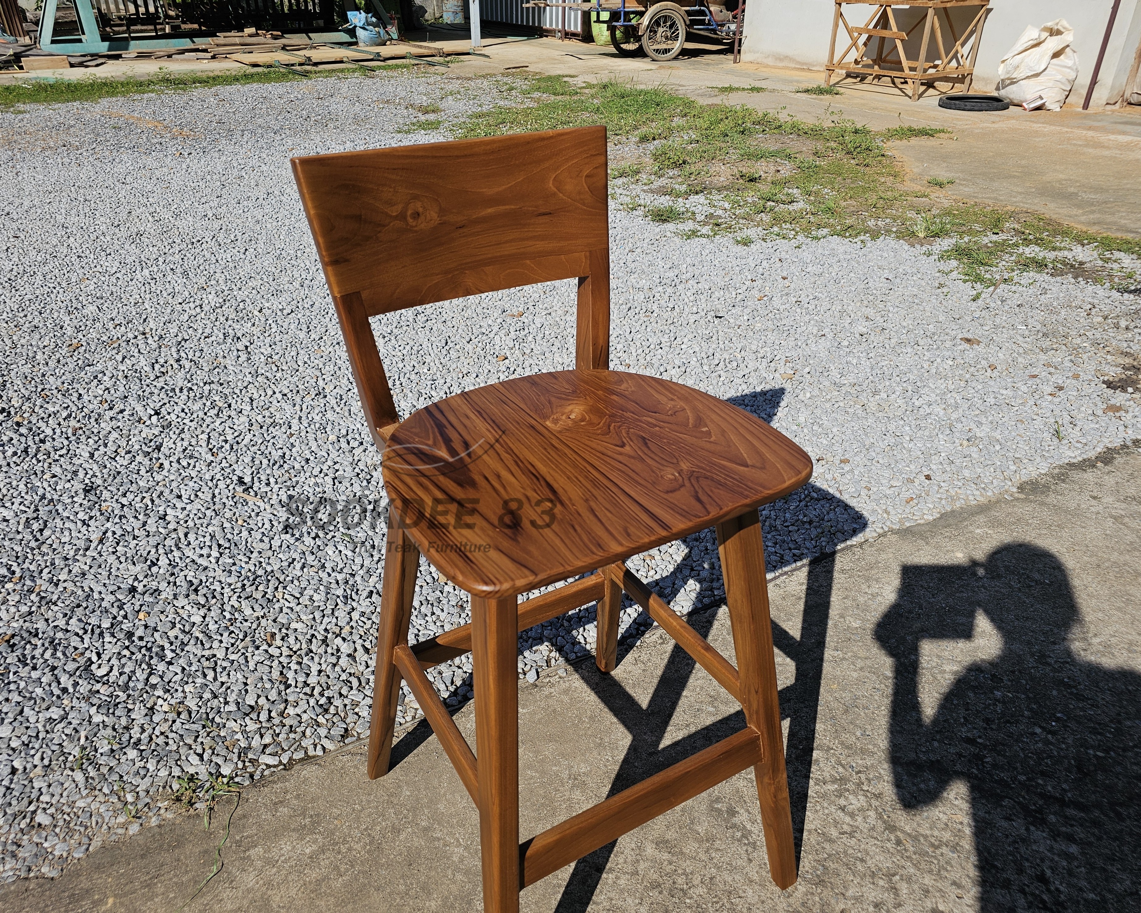 เก้าอี้บาร์พาเพลิน