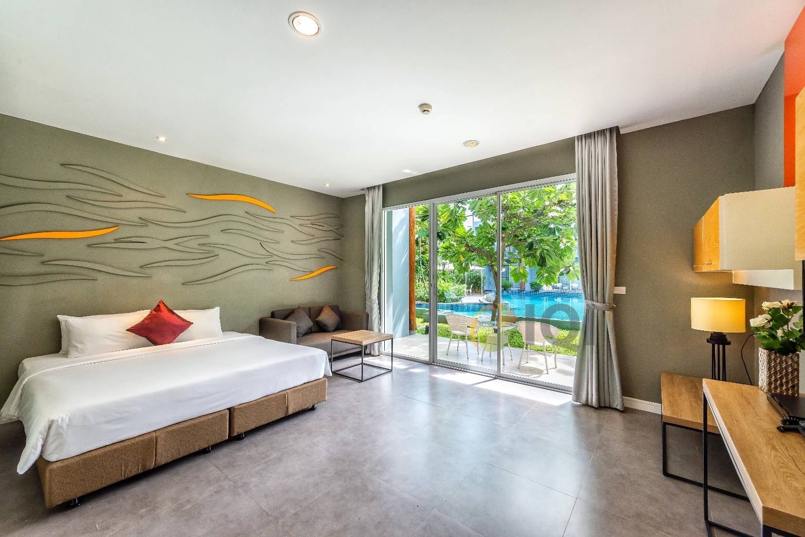 ขาย Luxury resort hostel Serviced Residence ถนนบางนาตราด กม.26