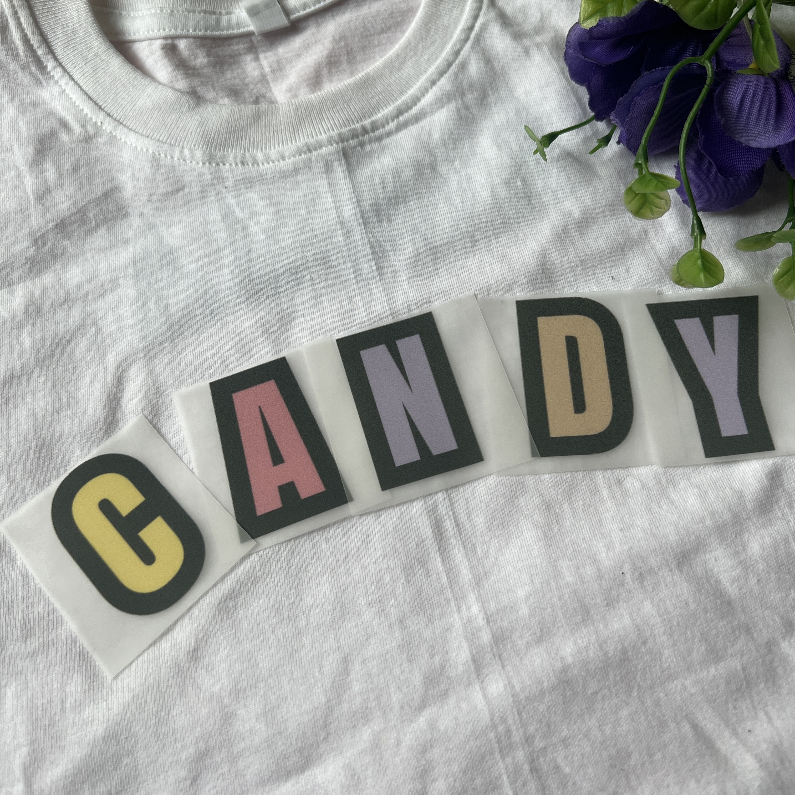 ตัวรีดติดเสื้อ ตัวรีดตัวอักษร สีลูกกวาด พาสเทล แบบสติกเกอร์ รีดแล้วลอก สกรีนลาย ตัวรีดDFT DTF Alphabet Letter