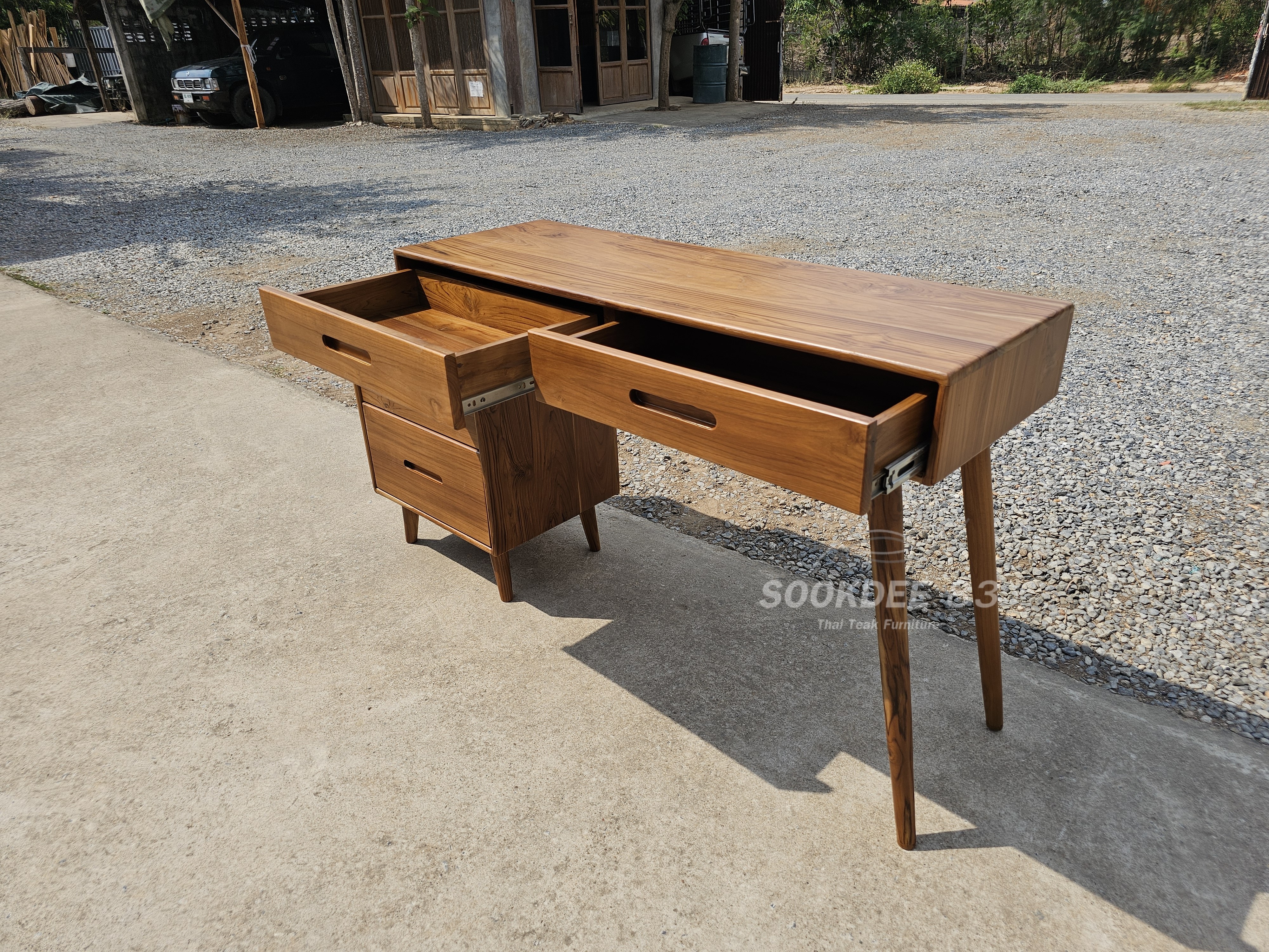 โต๊ะทำงานมินิมอล ผสมตู้ลิ้นชัก