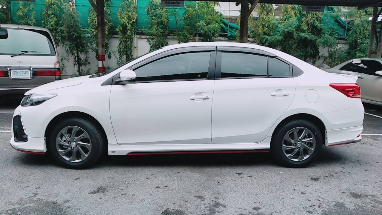 ชุดแต่ง Vios 2017 รุ่น Santo ชุด 5 ชิ้น(สปอยเลอร์)