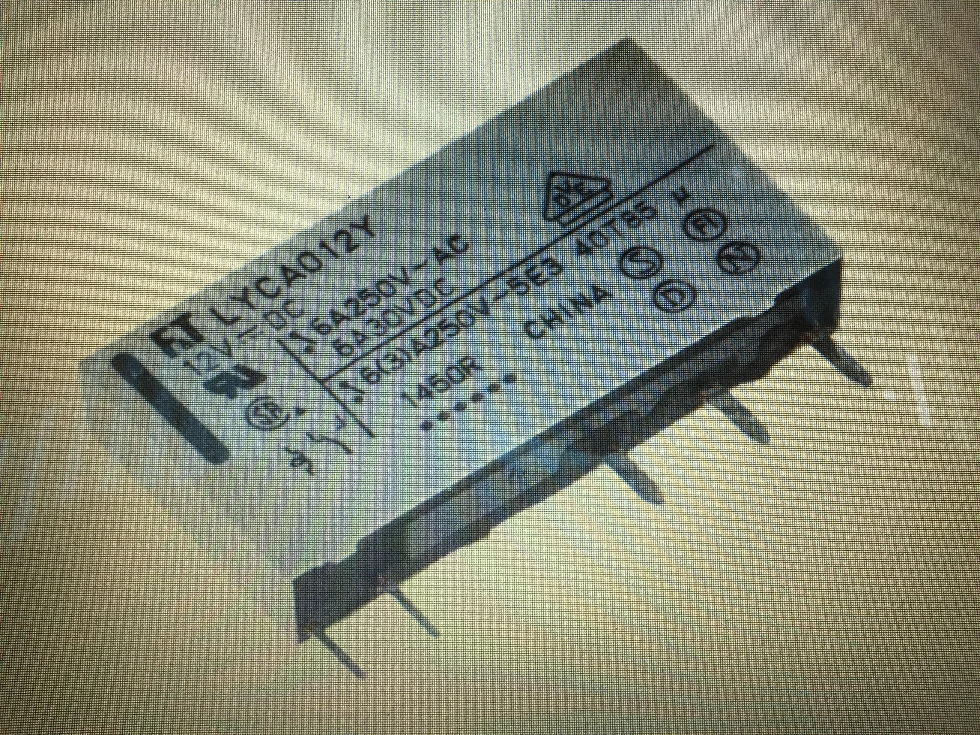 SPDT Non-Latching Relay PCB Mount, 12V Coil, 6 A Fujitsu FTR-LYCA012Y