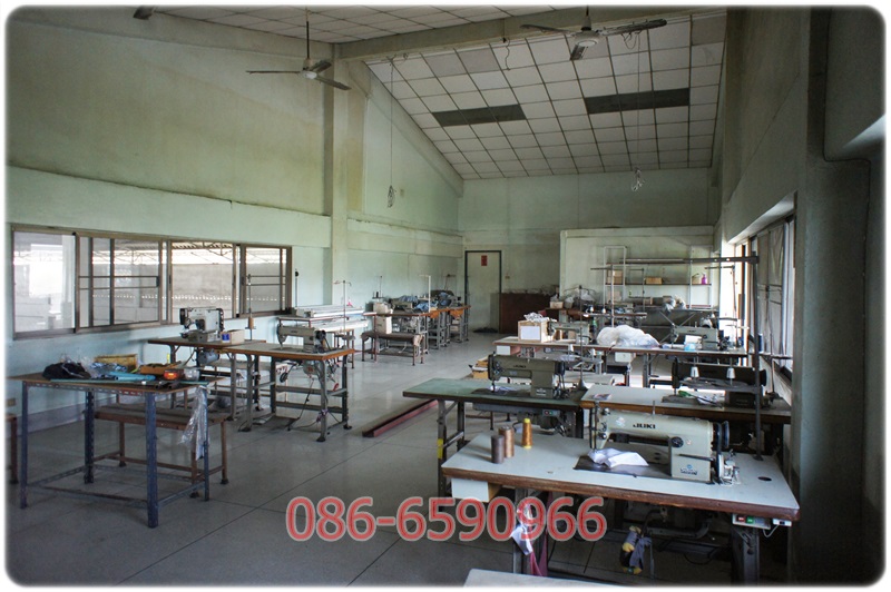ขายถูก โรงงาน 2อาคาร เนื้อที่ 5ไร่ ใกล้เพชรเกษม สาธารณูปโภคครบ มีใบรง.4 พร้อมเข้าอยู่และทำงานทันที