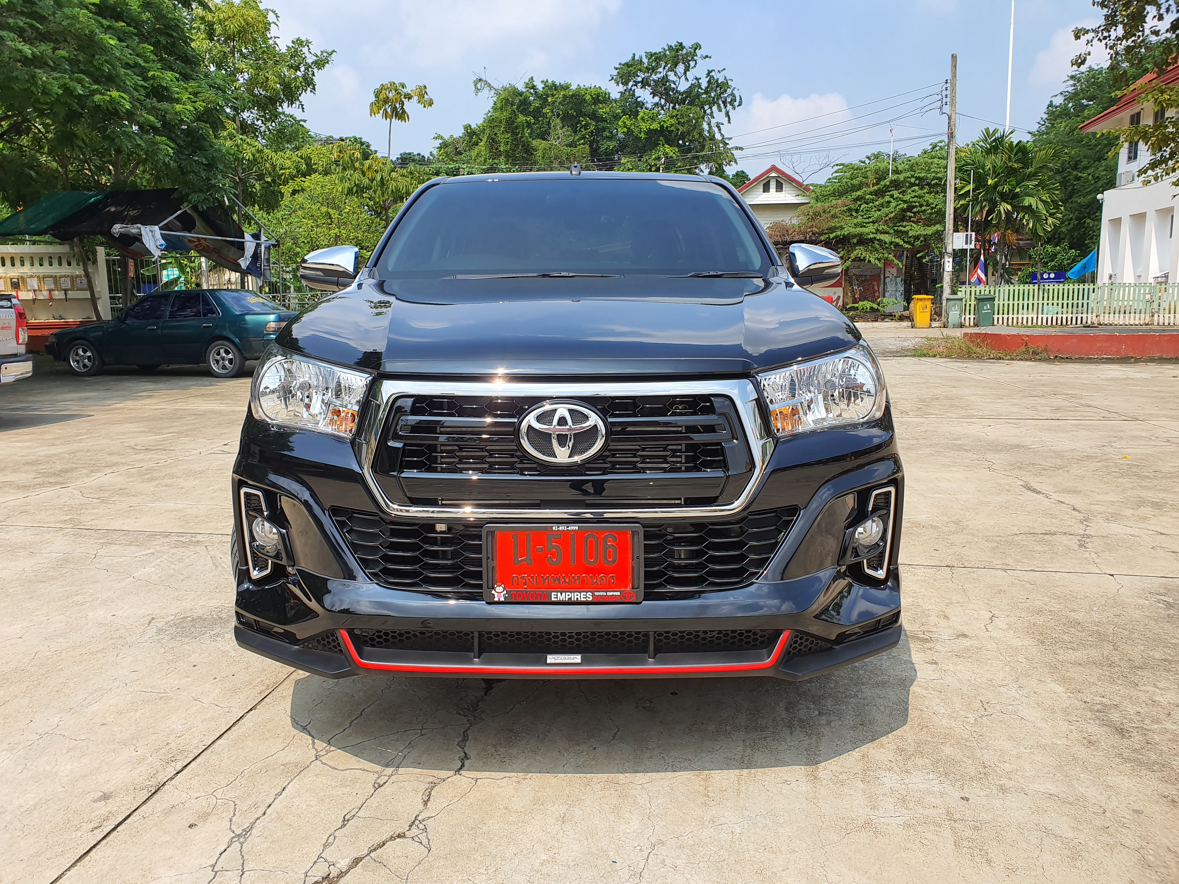 ชุดแต่ง REVO 4 ประตู 2018 รุ่น VAZOOMA ชุด 8 ชิ้น