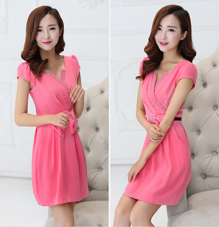 ชุดเดรสสั้นสีชมพู ส่งฟรี ems