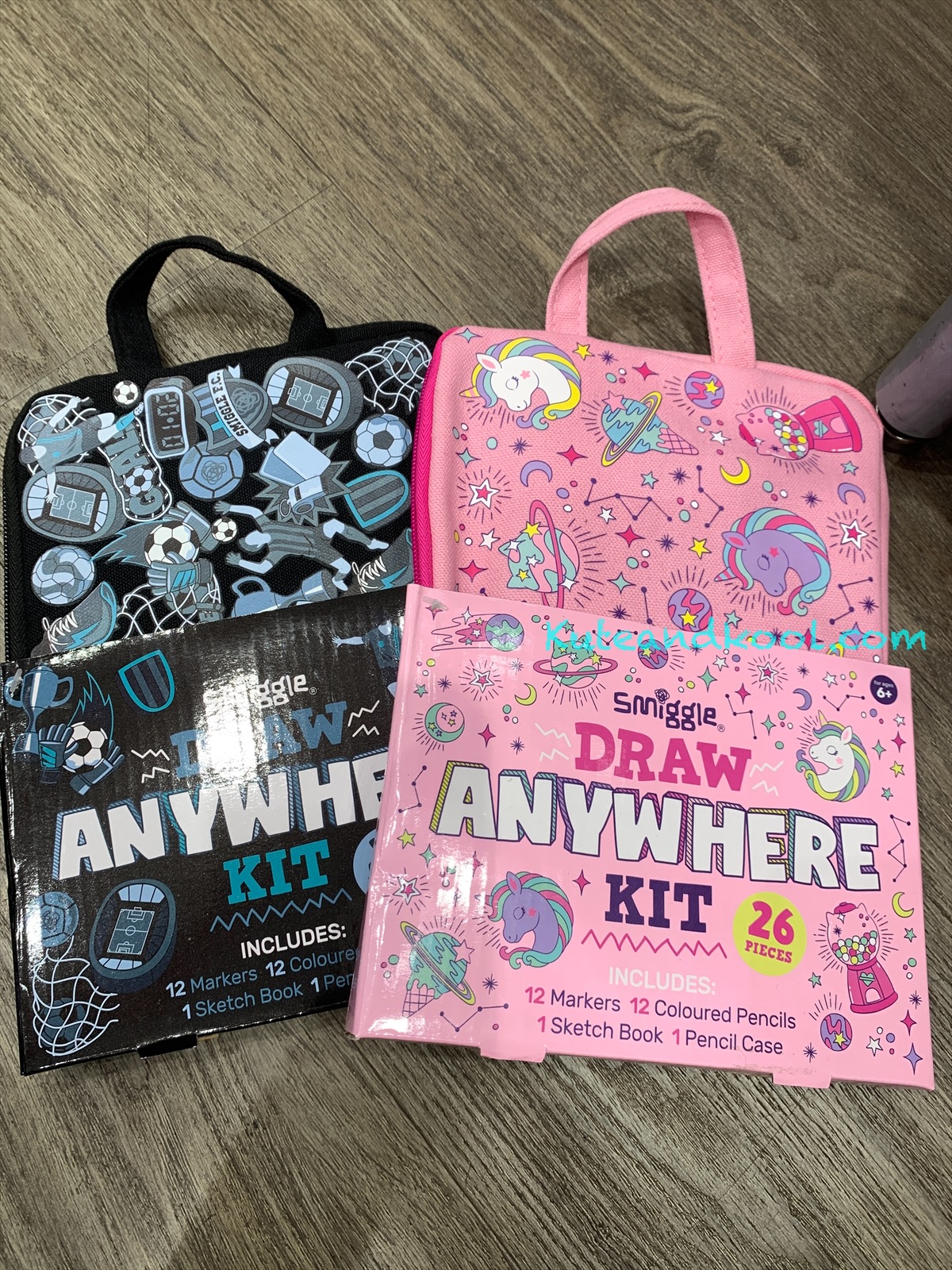 เซ็ตวาดรูป Smiggle Draw Anywhere Kit - ชมพู อ่อน