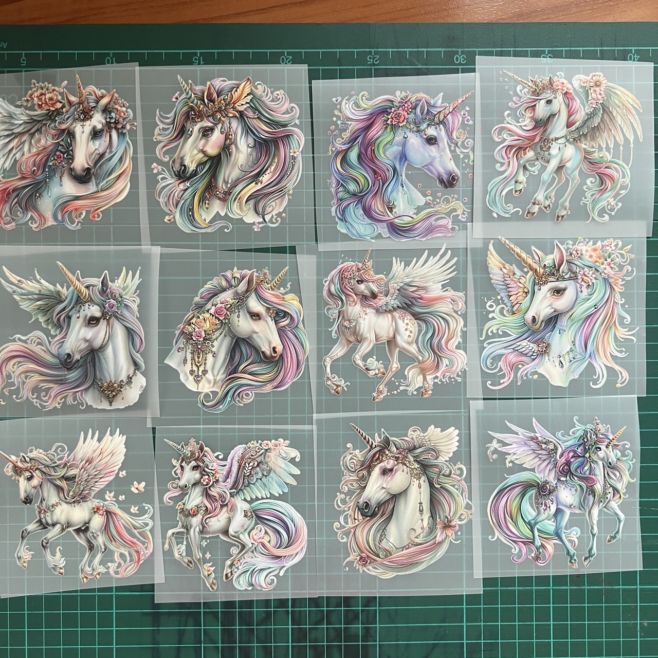 ตัวรีดติดเสื้อ ยูนิคอร์น เทพนิยาย ฟิลม์รีดร้อน พิมพ์ลาย สติกเกอร์รีดติดเสื้อ สกรีนลาย ฟิลม์ DFT DTF