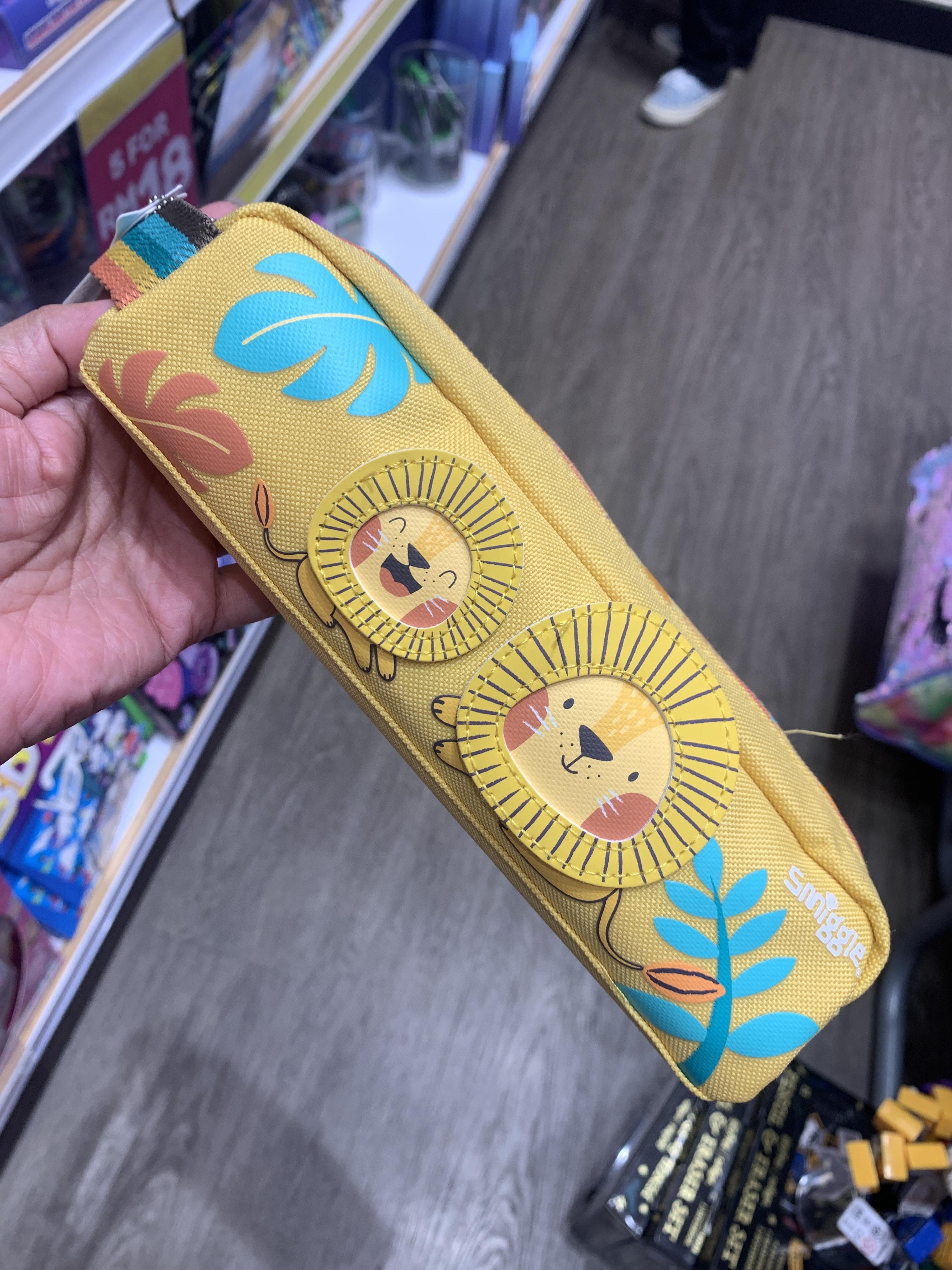 กระเป๋าดินสอ Smiggle Teeny Tiny Character Pencil Case - La La- สิงโต