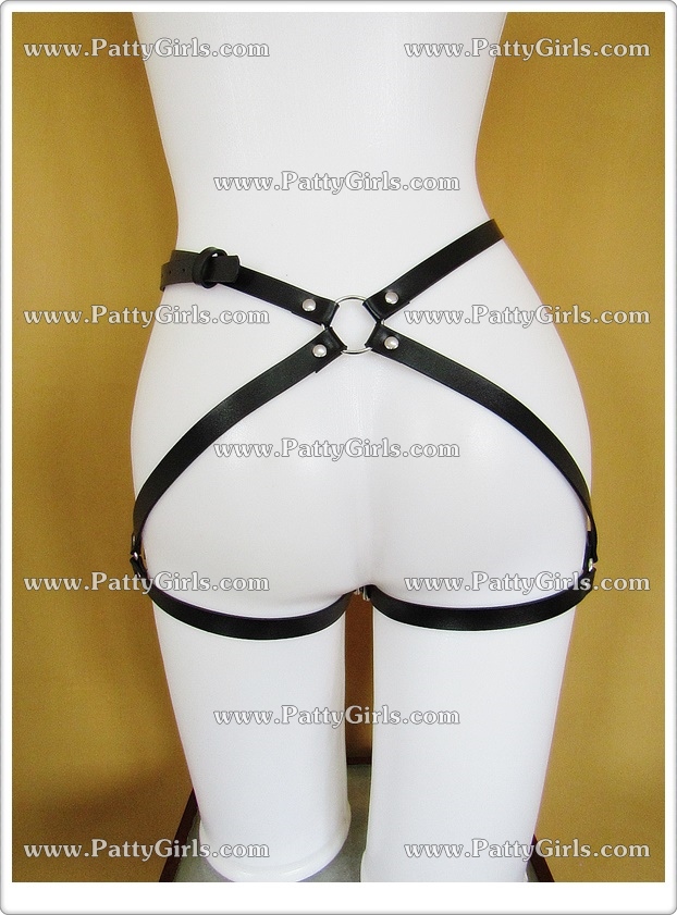 A057 สายหนังตกแต่งร่างกายท่อนล่างสไตล์SM เข็มขัดหนังรัดช่วงเอวกับช่วงต้นขา มาในแบบสายหนังหัวเข็มขัดแต่งห่วงโลหะตามรูปเลยค่ะ