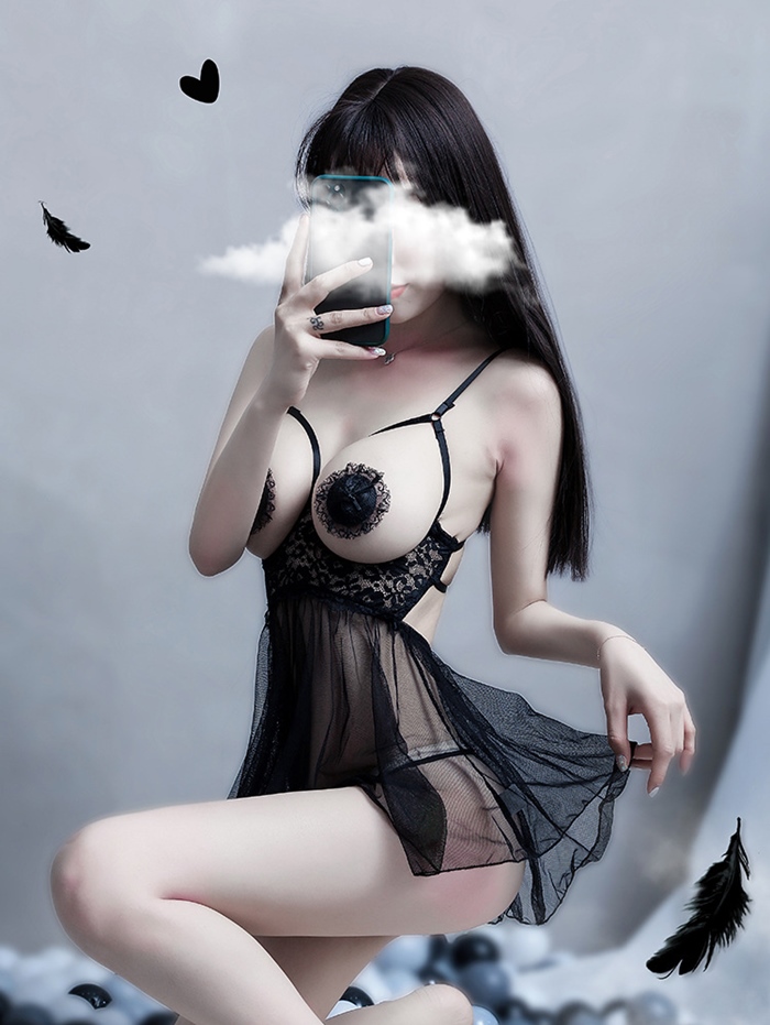 N831 ชุดนอนเซ็กซี่ ชุดนอนซีทรูตัดเย็บผสมกับผ้าลูกไม้สวมใส่แบบใช้สายคล้องไหล่ บราเป็นแบบมีโครงดีไซน์หน้าอกเปิดโล่งๆด้านหลังเป็นขอเกี่ยว2จุด(กลางหลังและขอบกระโปรง) มาพร้อมกับจีสตริงลูกไม้เปิดเป้าตามรูปถ่ายสินค้าจริงเลยค่ะ ***ไม่รวมที่แปะหัวนม