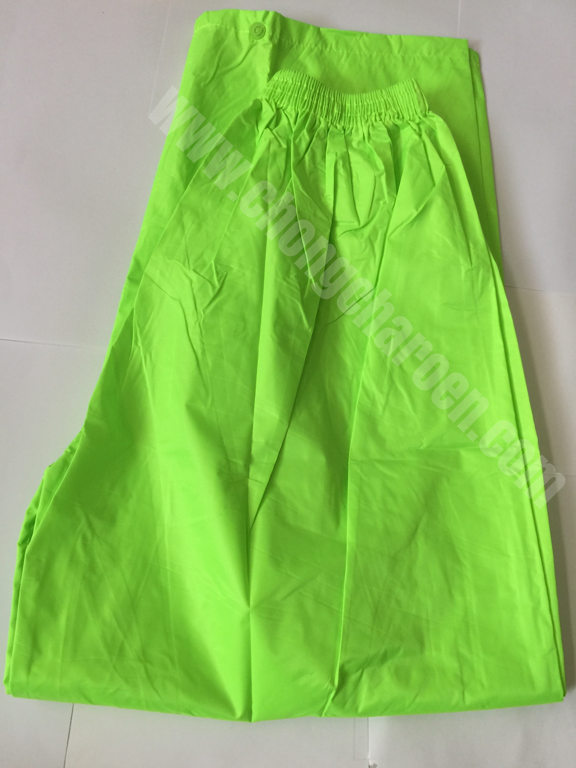 ชุดกันฝน เสื้อ และ กางเกง หนา มีหมวกในตัว สีต่างๆ ตราช้าง Danko