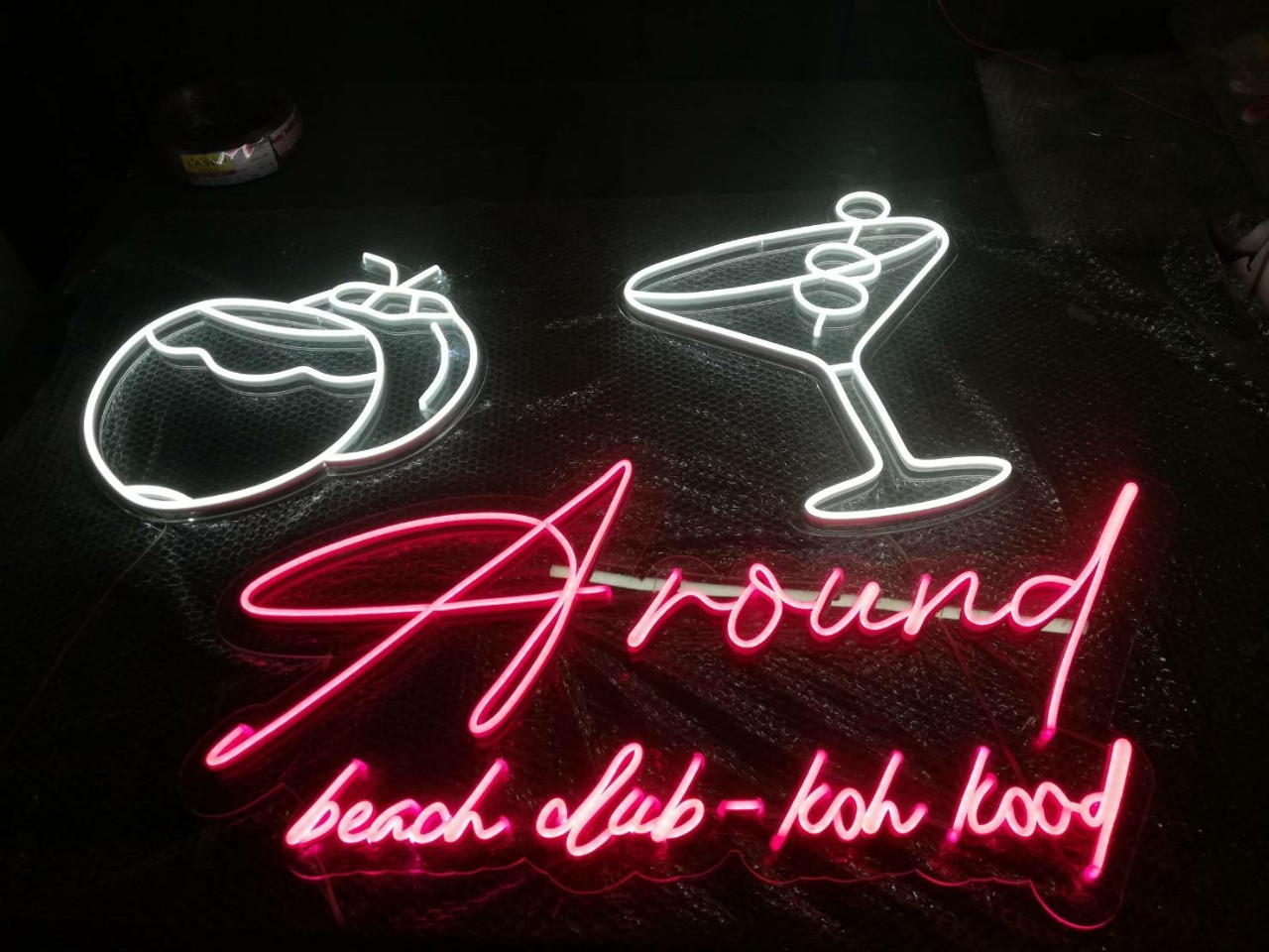 ป้ายไฟนีออน