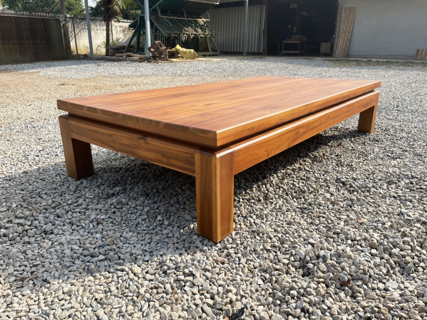 ตั่งโมเดิร์น ขาตรง