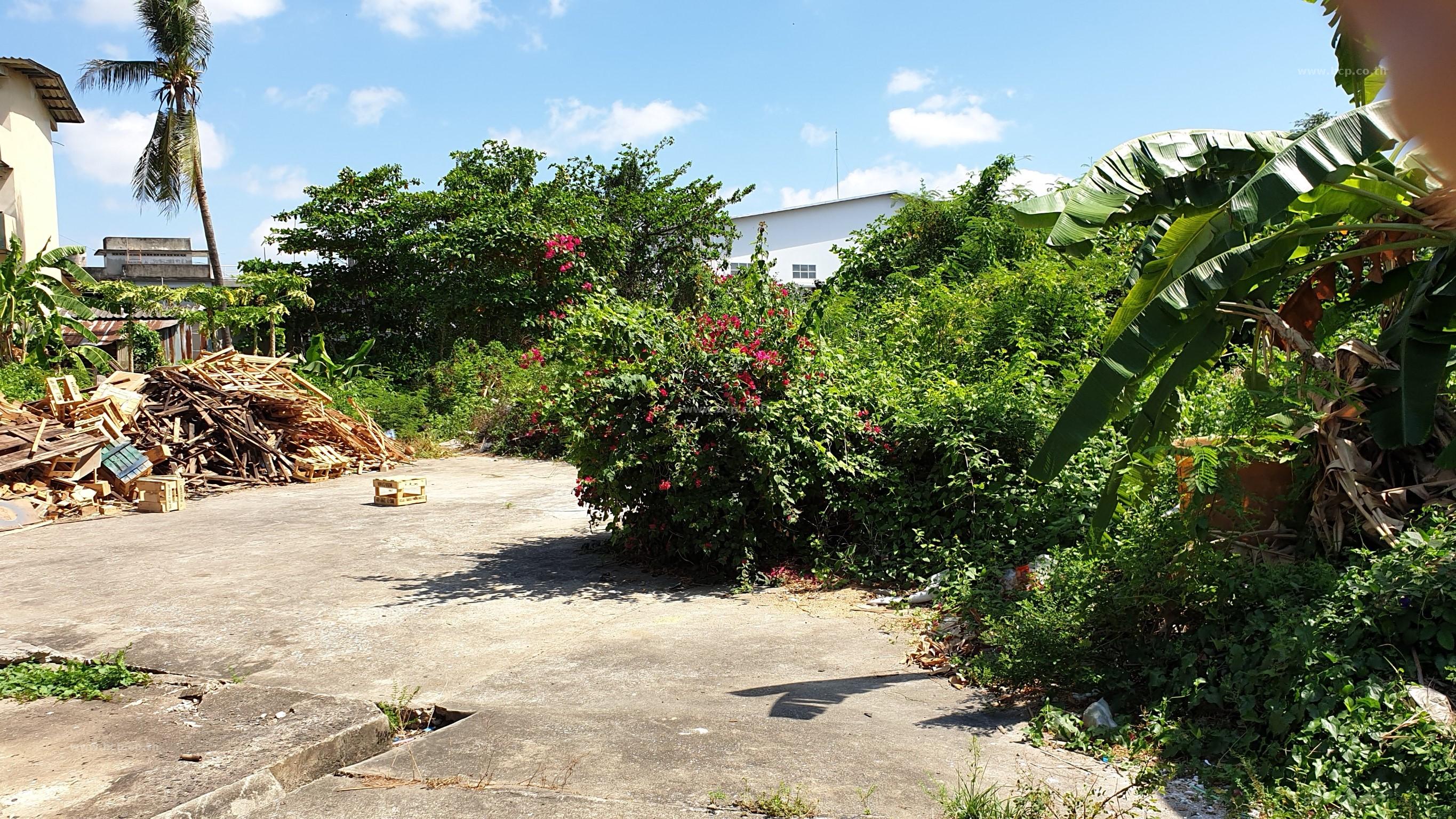 ขายที่ดินพร้อมสิ่งปลูกสร้าง มี 2 แปลง ซอยสุขสวัสดิ์ 68