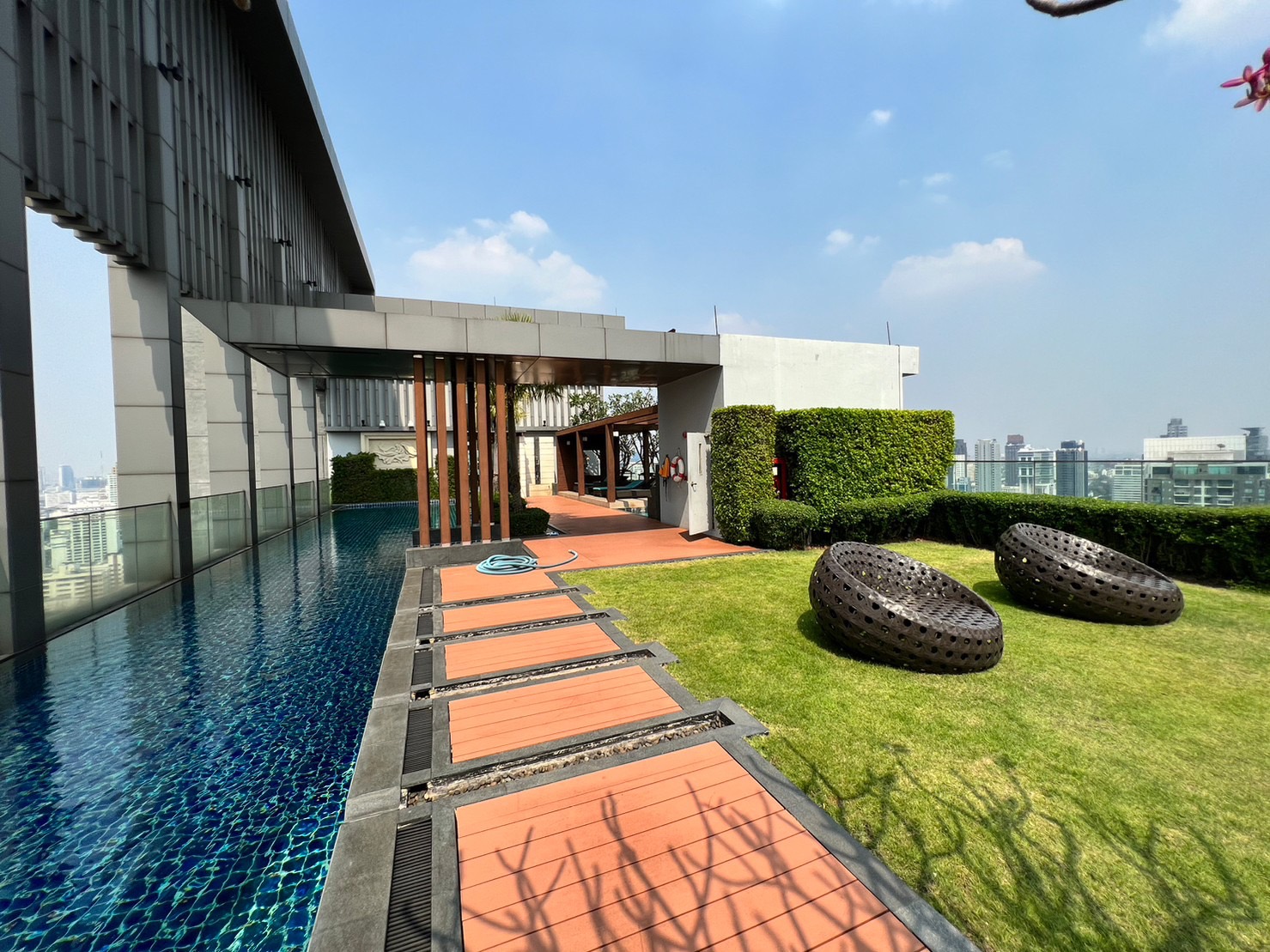 ขาย คอนโด The Address Sukhumvit 28 ใกล้ BTS พร้อมพงษ์ & BTS ทองหล่อ