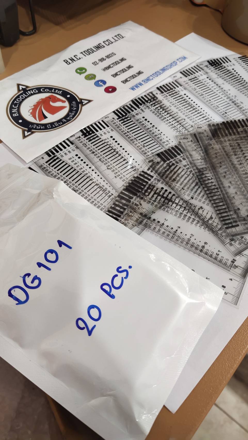 #DotGauge #แผ่นฟิลม์วัดขนาดชิ้นงาน DG101,แผ่นใสมาตรฐานสำหรับตรวจสอบชิ้นงาน,Dot Gauge,แผ่นฟิลม์วัดขนาดชิ้นงาน,Point Line Gauge Film, DG101 Name : Dot Gauge Type : DG 101