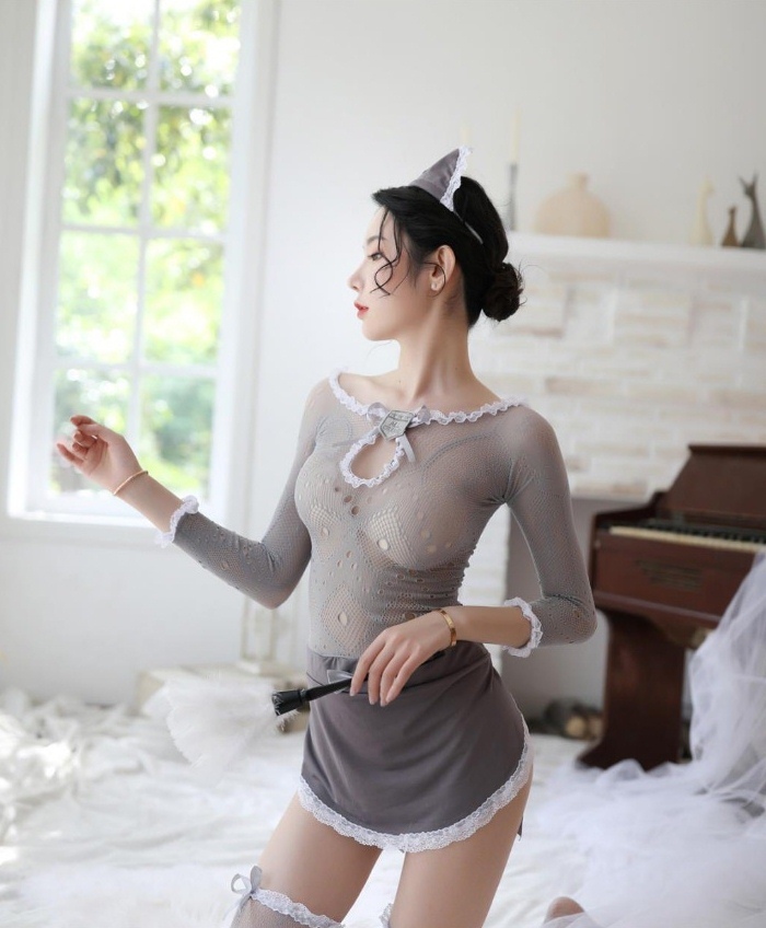 K331 ชุดตาข่ายแฟนซี ชุดตาข่ายมาในสไตล์ชุดคอสเพลย์สาวใช้เซ็กซี่ ตัวชุดผสมผสานระหว่างชุดตาข่ายแขนยาวกระโปรงผ้ายืด มาพร้อมที่คาดผมและถุงน่องตาข่ายขอบลูกไม้สีขาวตามรูปถ่ายสินค้าจริงเลยค่ะ