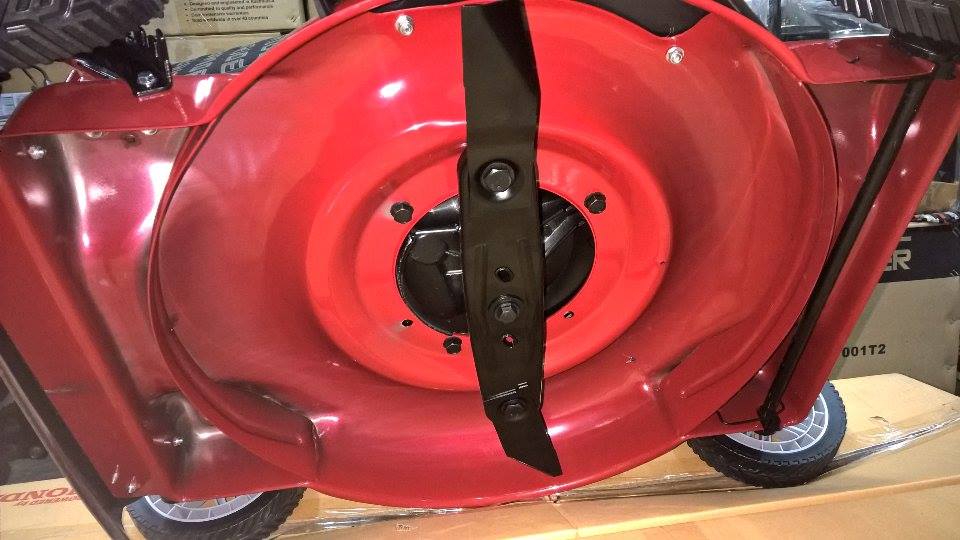 เครื่องตัดหญ้า BRIGGS & STRATTON SERIES 450E ตัวถัง ROWEL หญ้าออกข้าง 20"