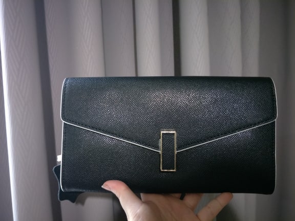 คลัทช์แข็ง : minaudiere