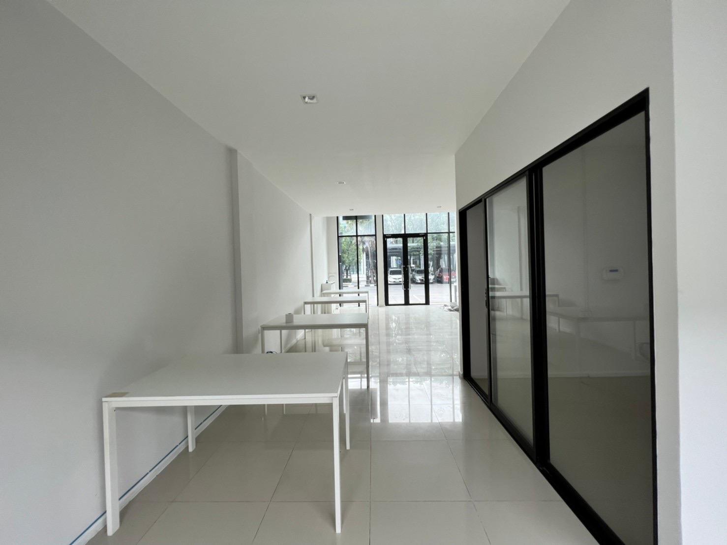 ขายโฮมออฟฟิศ สูง 3 ชั้นครึ่ง 2 คูหา หลังมุม ในโครงการ Cascade Bangna บนทำเล ถนน บางนา-ตราด กม.5 ขาเข้าถนนสุขุมวิท