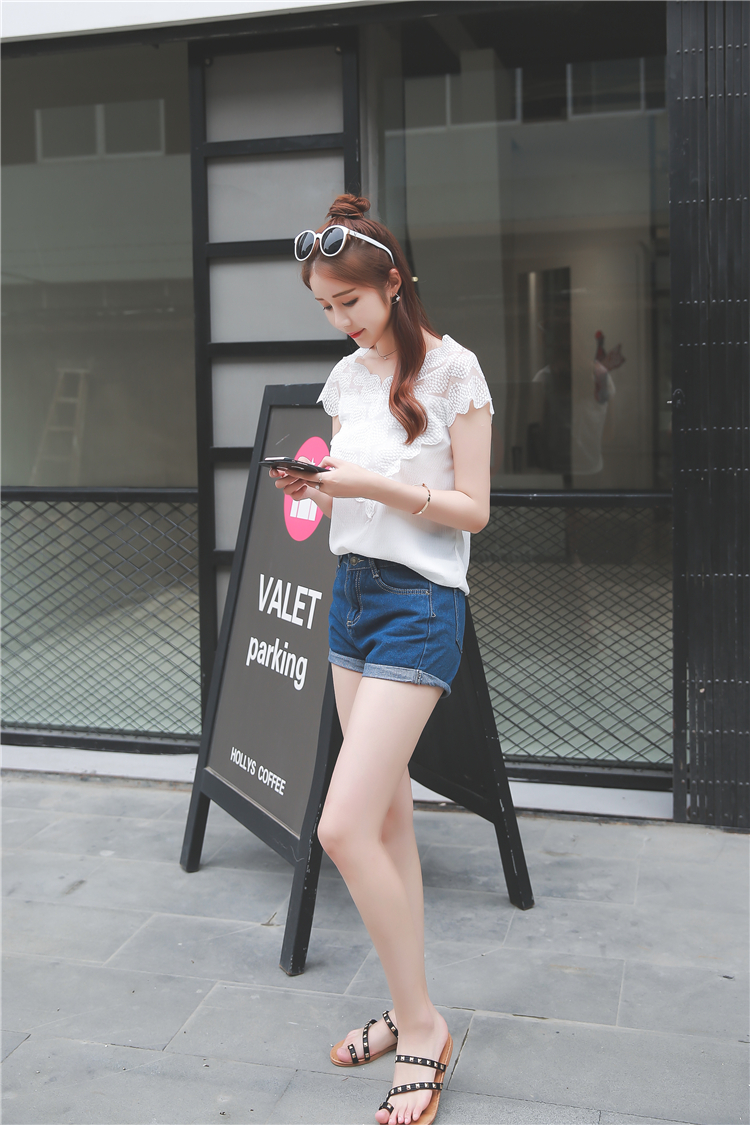 เสื้อผ้าชีฟองสีขาว ส่งฟรี ems