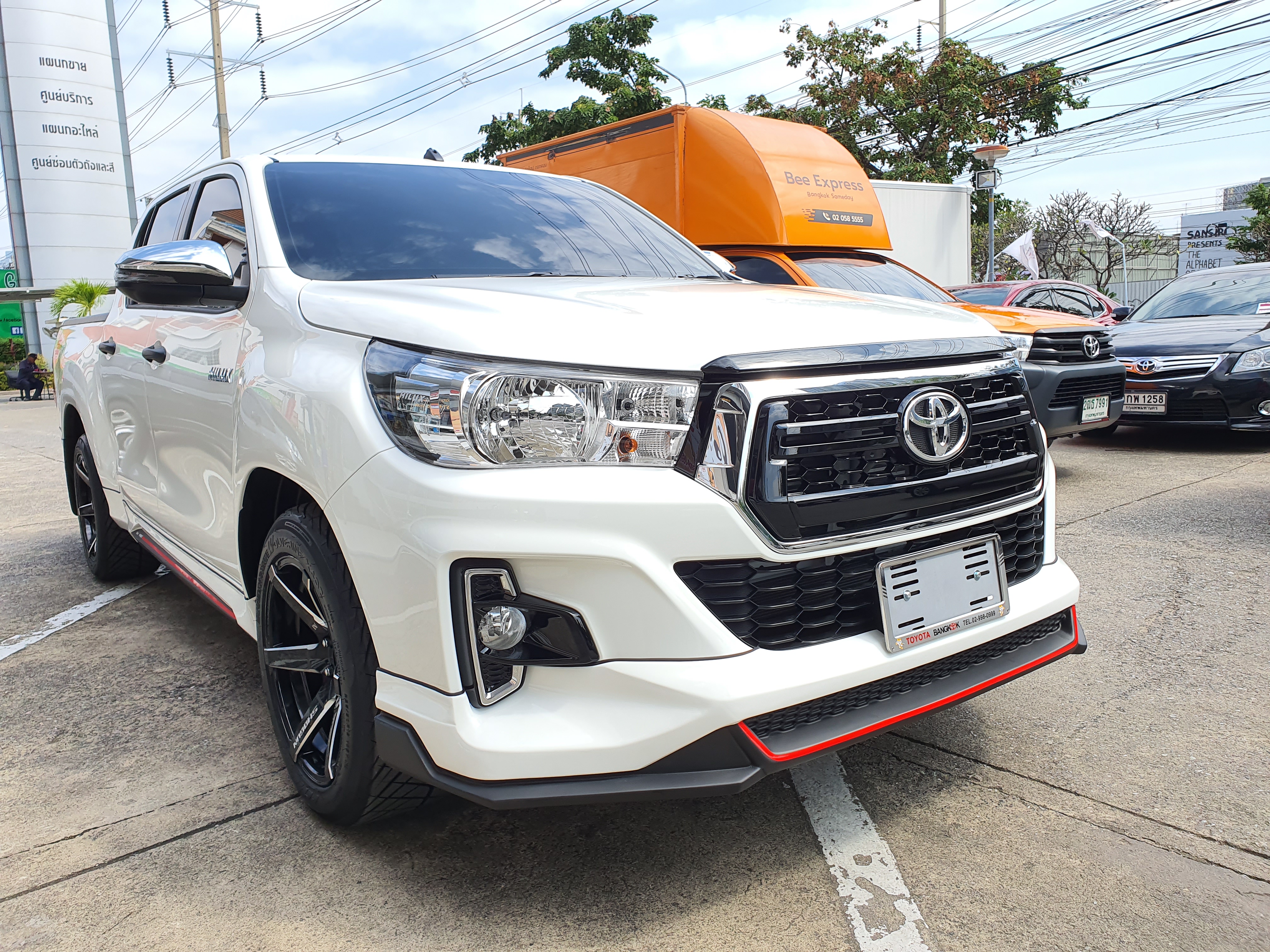 ชุดแต่ง REVO รุ่น Fast ชุด 8 ชิ้น