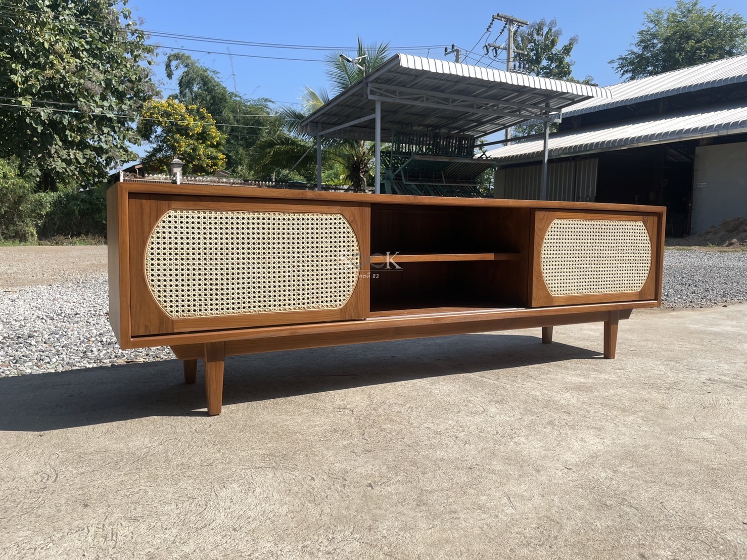 ไซด์บอร์ดบานหวายสไลด์