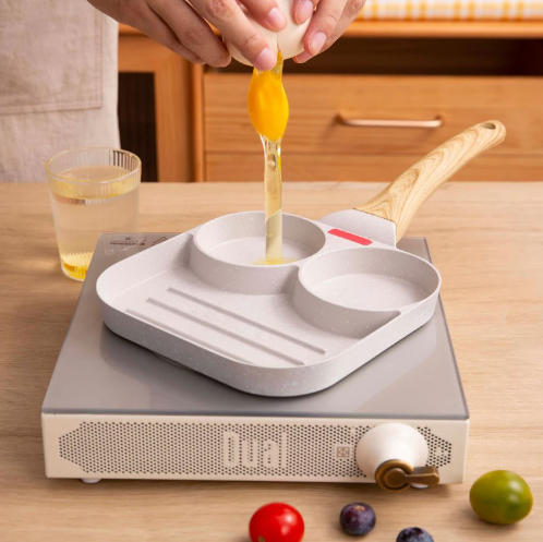 กระทะเคลือบ 3 หลุม มีด้ามจับถนัดมือ