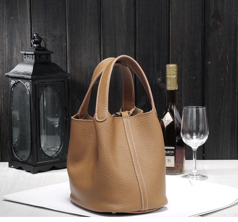 กระเป๋าหนัง Pico box (Brown)