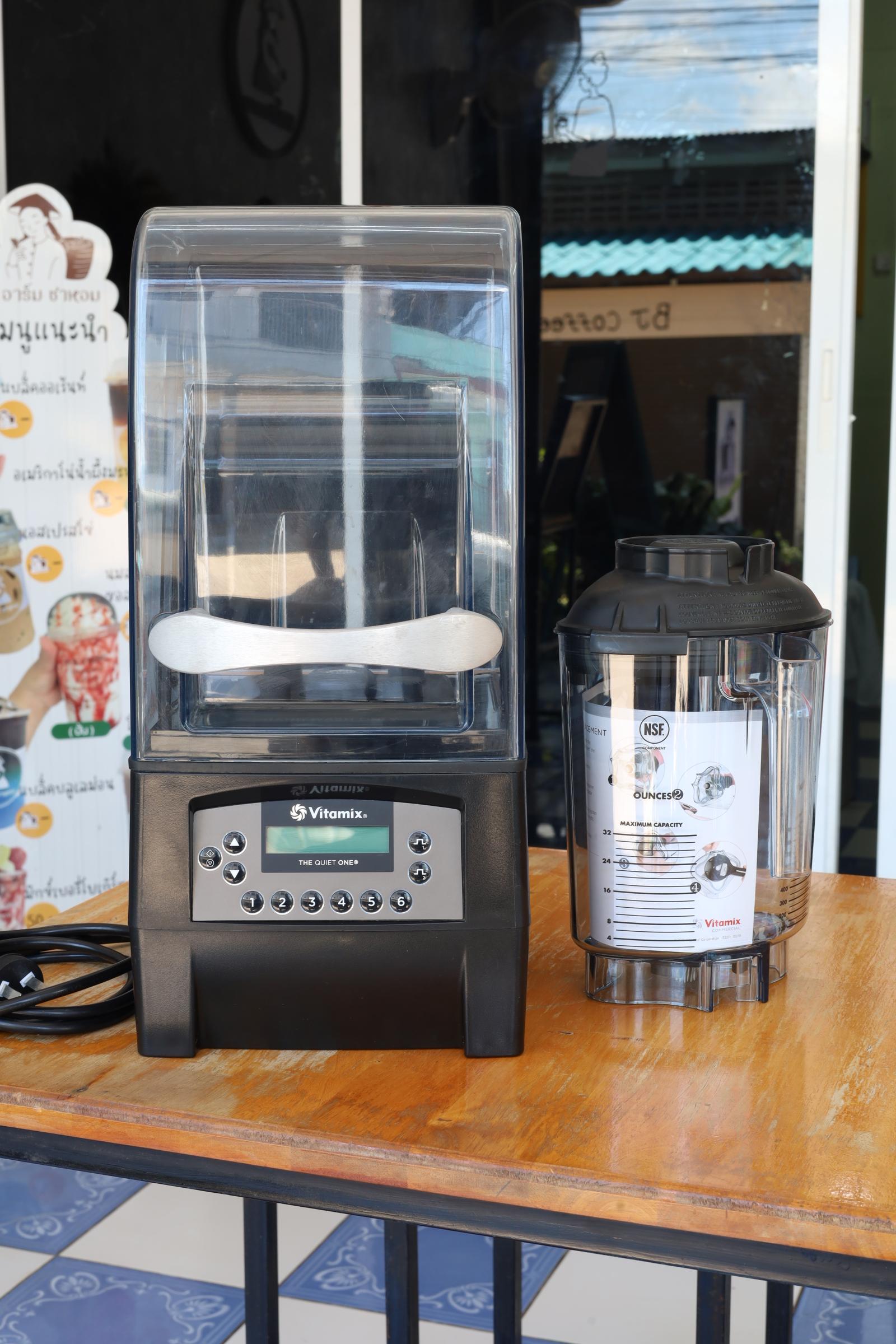 เครื่องปั่นตู้เก็บเสียง Vitamix The Quiet One ปี 18 มือสอง โถใหม่