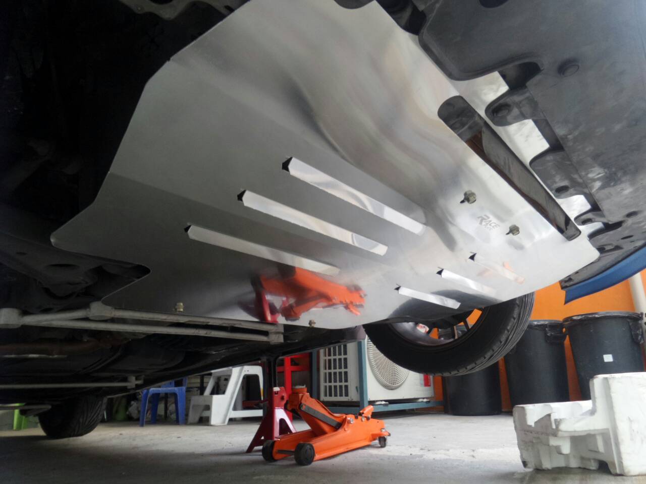 แผ่นปิดใต้ห้องเครื่องอลูมิเนียม Honda Jazz GE Raceplate_Undertray