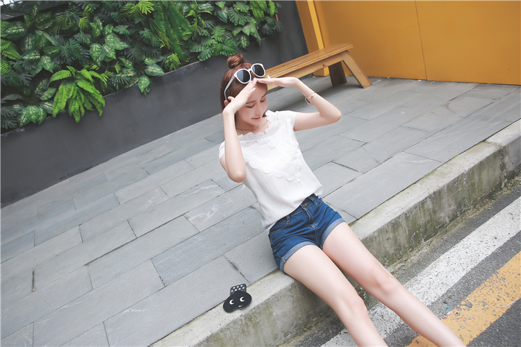 เสื้อผ้าชีฟองสีขาว ส่งฟรี ems