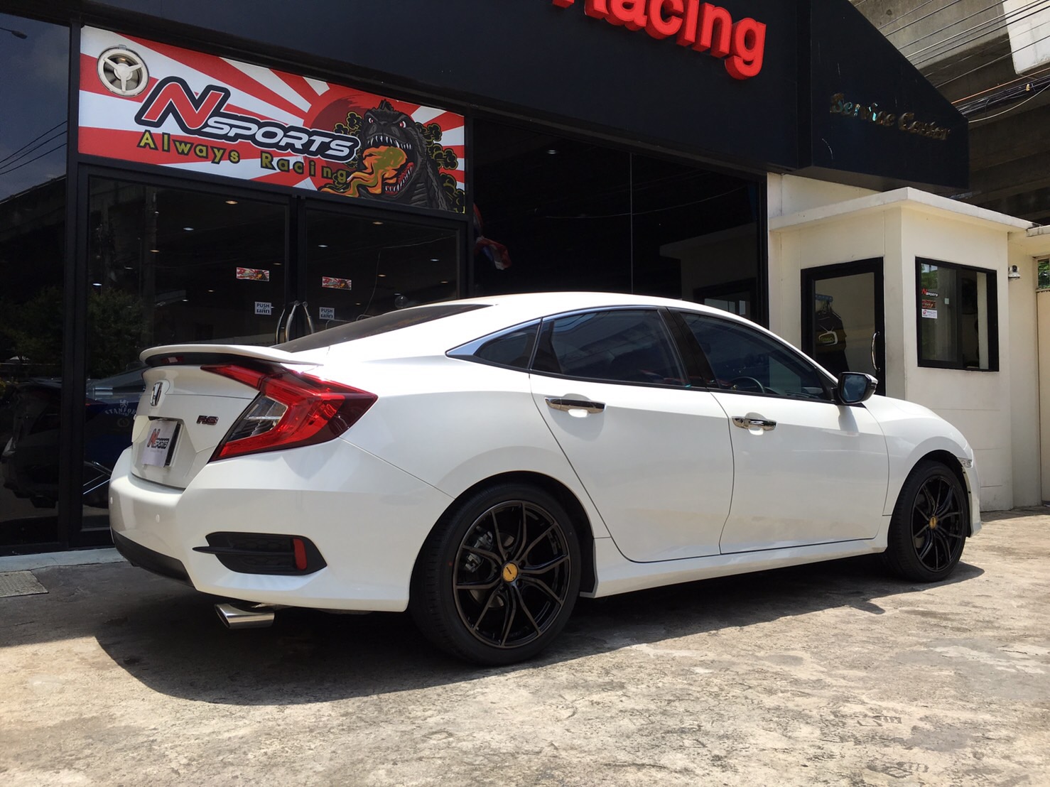 Honda Civic FC + Rays 57FXX CJ 18x8+38 5-114.3