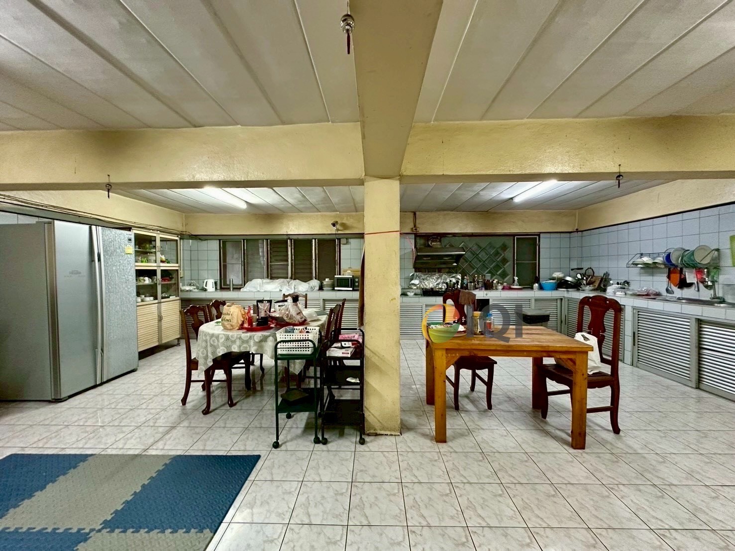 ขายอาคารพาณิชย์ 5 ชั้น 2 คูหาติดกัน ถนนหนามแดง - บางพลี ใกล้รถไฟฟ้า 2 สาย และใกล้ทางด่วน