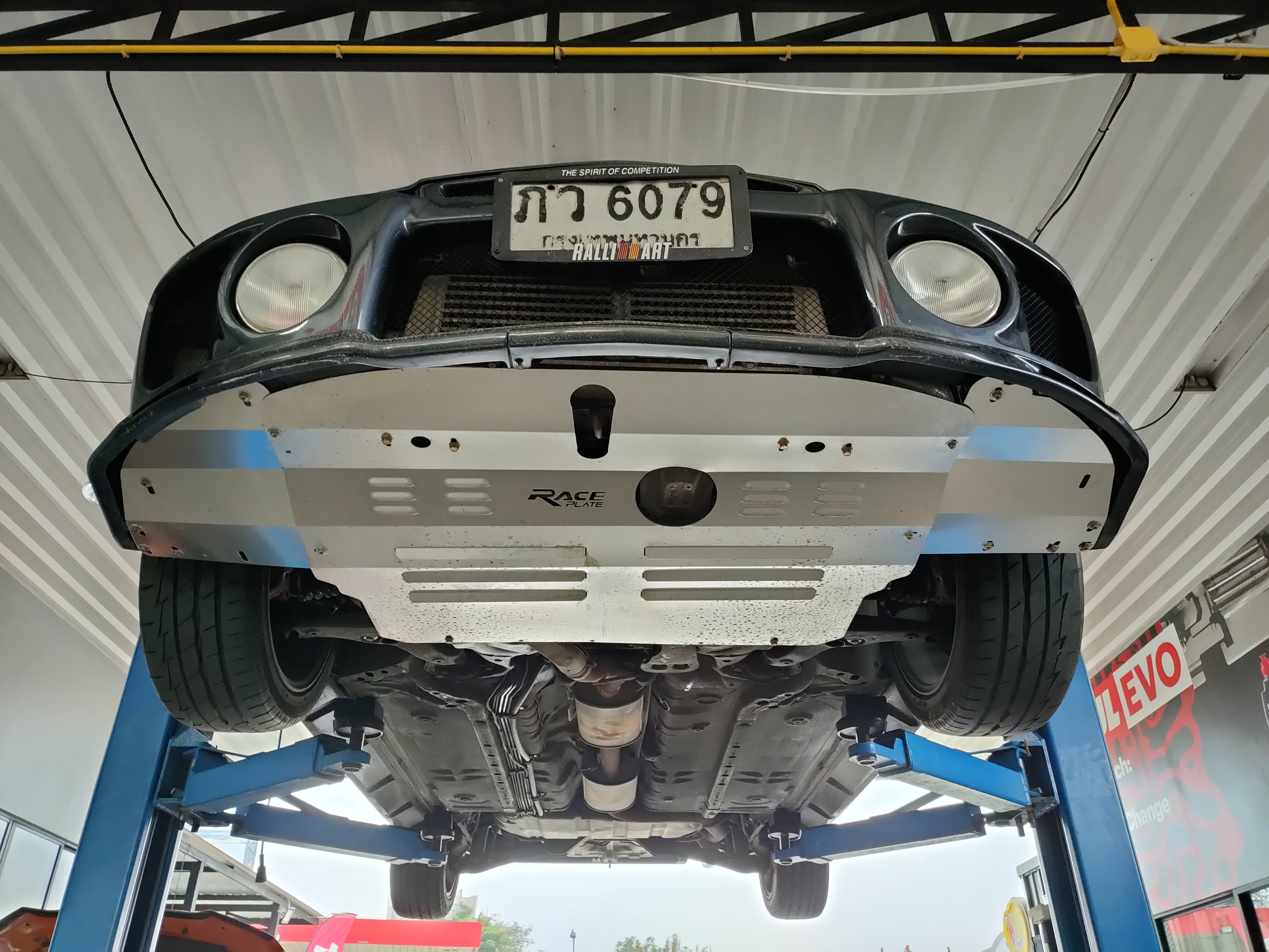 แผ่นปิดใต้ห้องเครื่องอลูมิเนียม Mitsubishi Lancer Evolution 456 Raceplate_Undertray