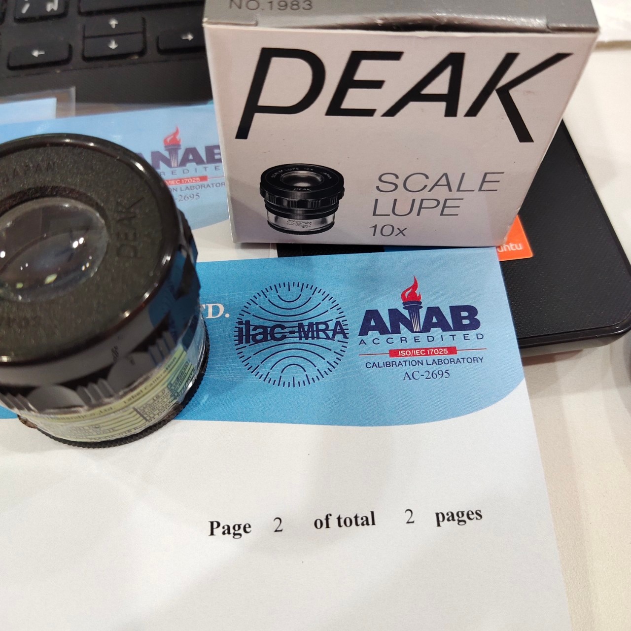 Peak 1983-10X กล้องเลนส์ขยายแบบมีสเกล พร้อมสอบเทียบจาก ANAB